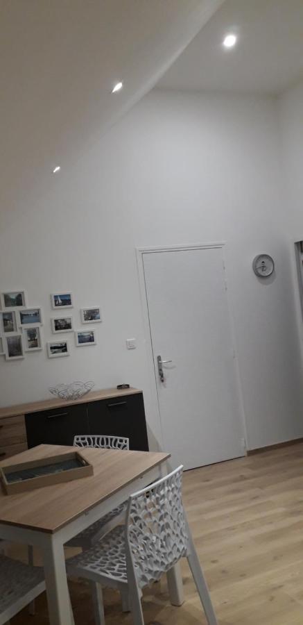 L'Escale Au Coteau Apartment Sucé Екстериор снимка